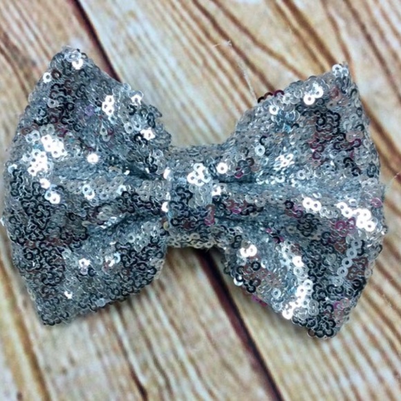 **PICK 3** BRAND NEW HANDMADE Sequin Hair Bows - Picture 8 of 8